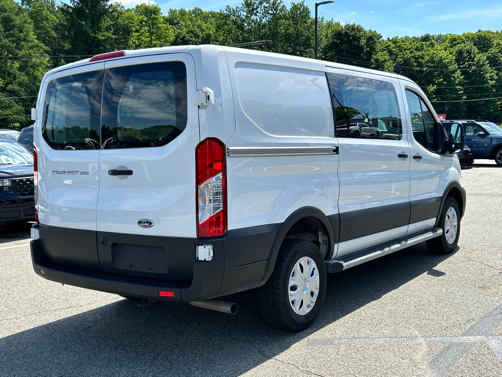 Certified 2025 Ford Transit 250 Low Roof w/ Exterior Upgrade Package RWD image 4