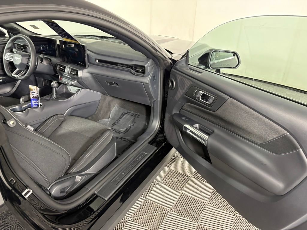 Certified 2026 Ford Mustang GT w/ GT Performance Package image 30