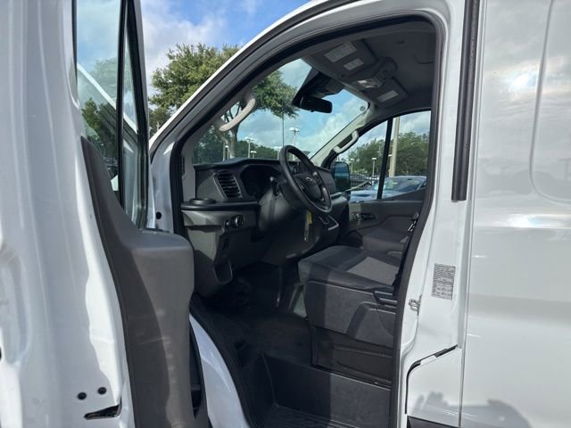 Certified 2025 Ford Transit 250 Low Roof w/ Exterior Upgrade Package RWD image 13