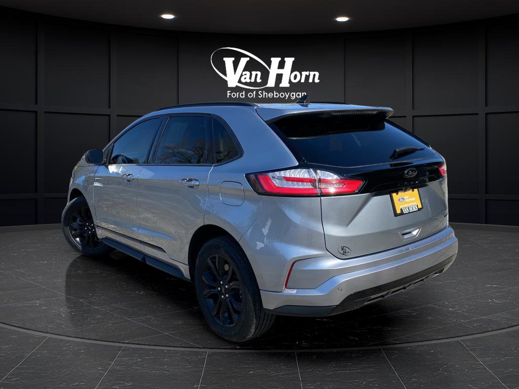 Certified 2024 Ford Edge SE w/ Black Appearance Package AWD/4WD image 5