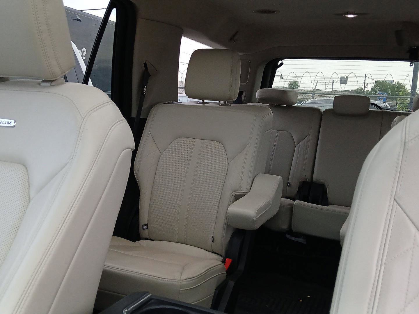 Certified 2019 Ford Expedition Platinum RWD image 21