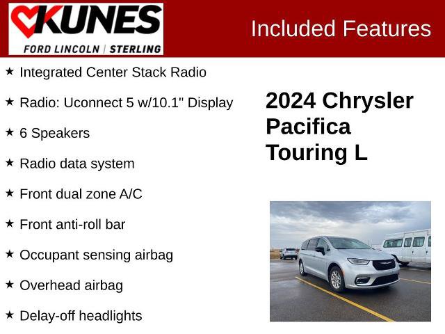 Used 2024 Chrysler Pacifica Touring-L image 3