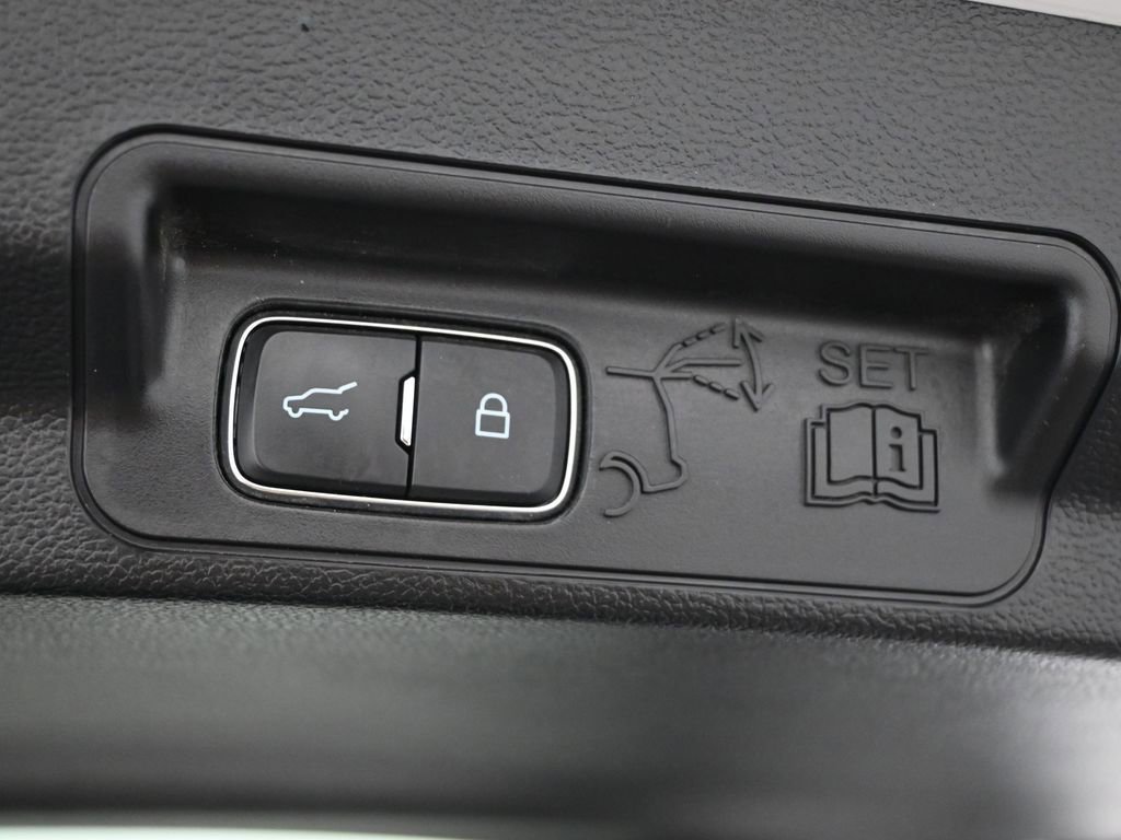 Certified 2023 Ford Explorer XLT w/ Equipment Group 202A image 54