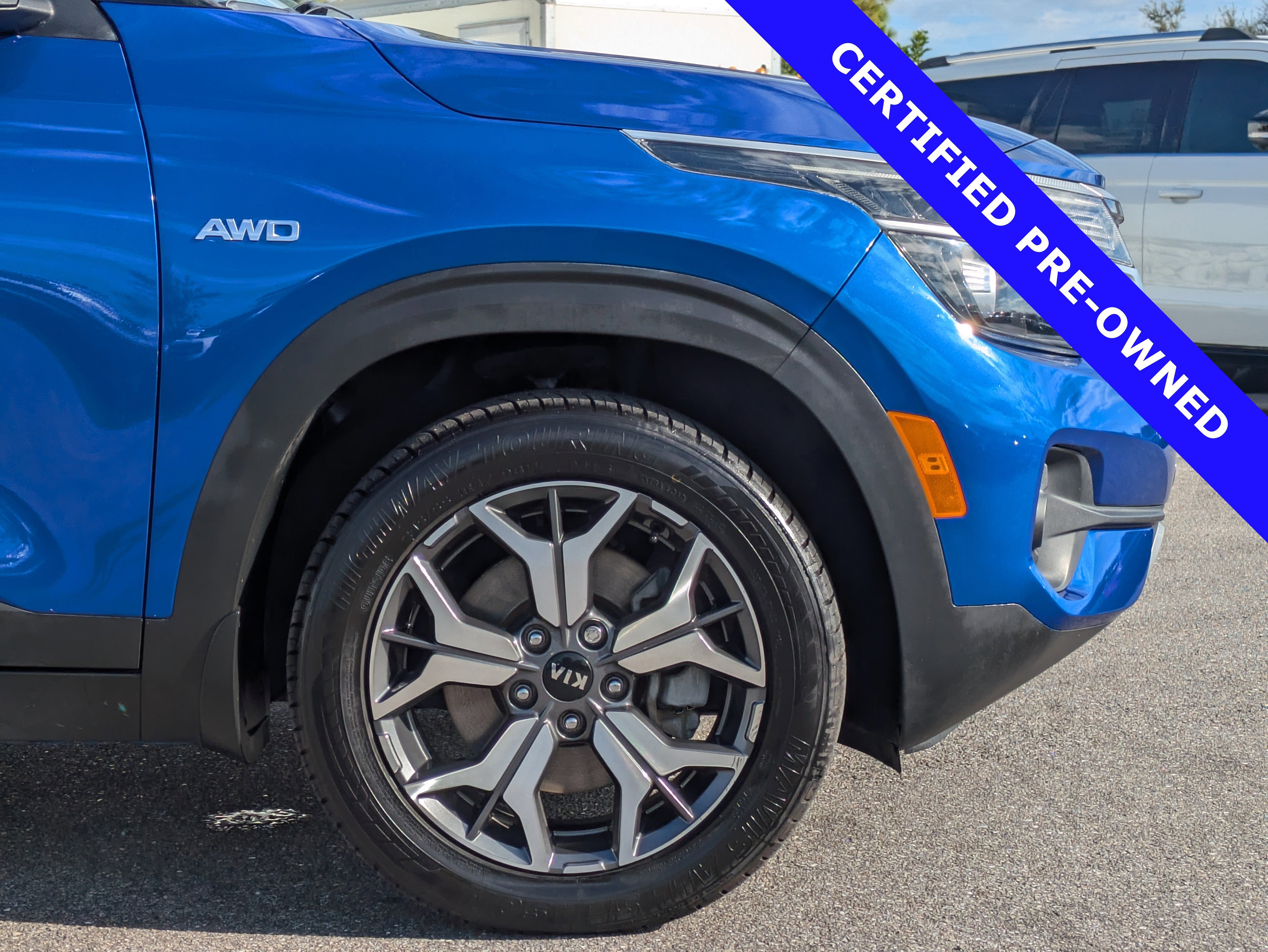 Used 2021 Kia Seltos EX image 12