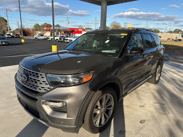 Certified 2023 Ford Explorer Limited w/ Equipment Group 301A image 5