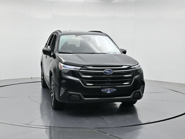 Used 2025 Subaru Forester Touring AWD/4WD image 4