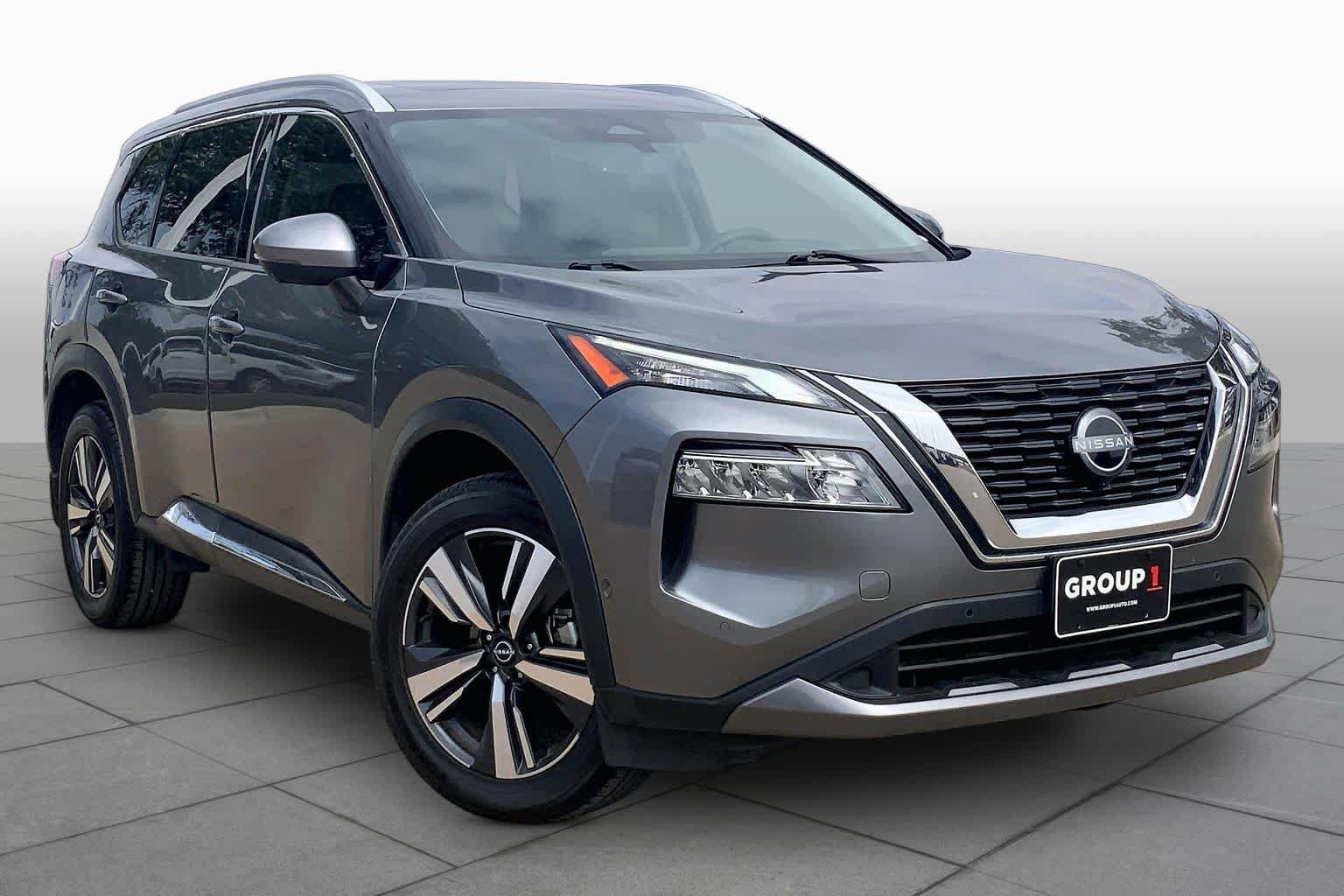Used 2023 Nissan Rogue SL w/ SL Premium Package FWD image 3