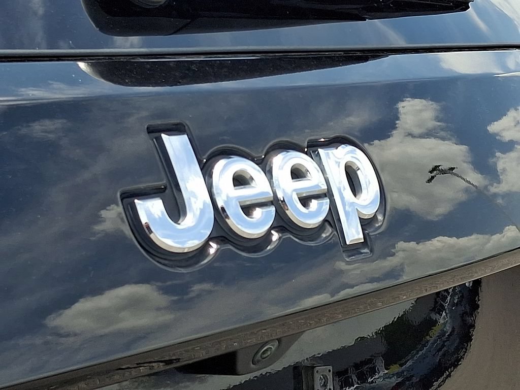 Used 2021 Jeep Grand Cherokee Limited w/ Trailer Tow Group IV AWD/4WD image 31