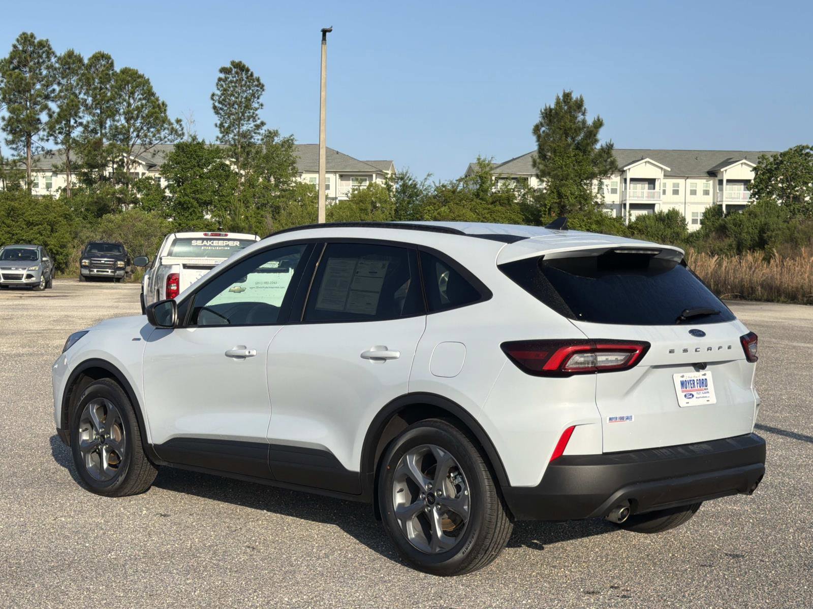 Certified 2025 Ford Escape ST-Line FWD image 6