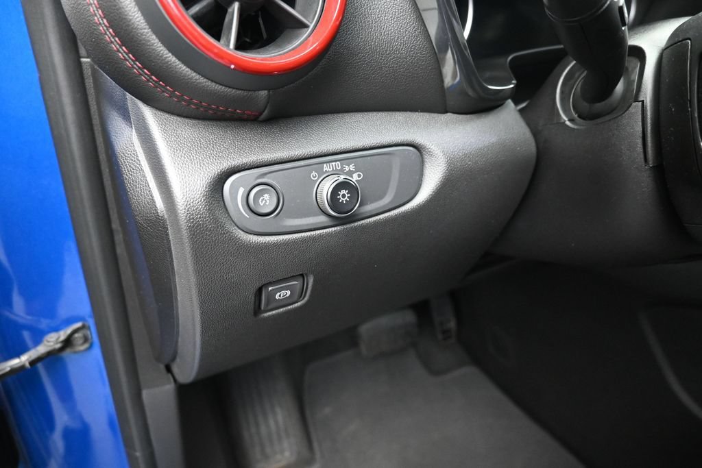 Used 2021 Chevrolet Blazer RS FWD image 13