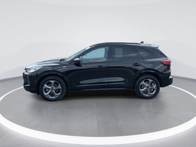 Certified 2023 Ford Escape ST-Line w/ Tech Pack #1 AWD/4WD image 4