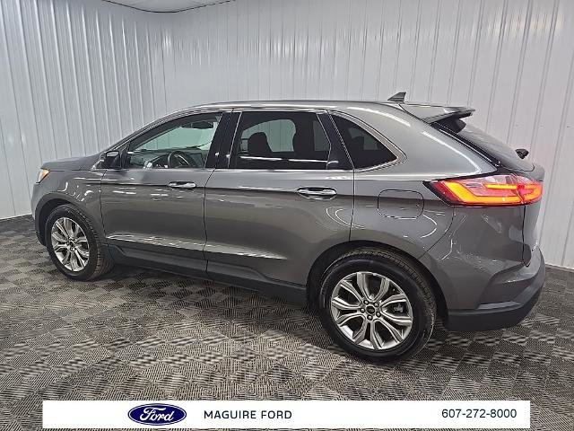 Certified 2024 Ford Edge Titanium image 3