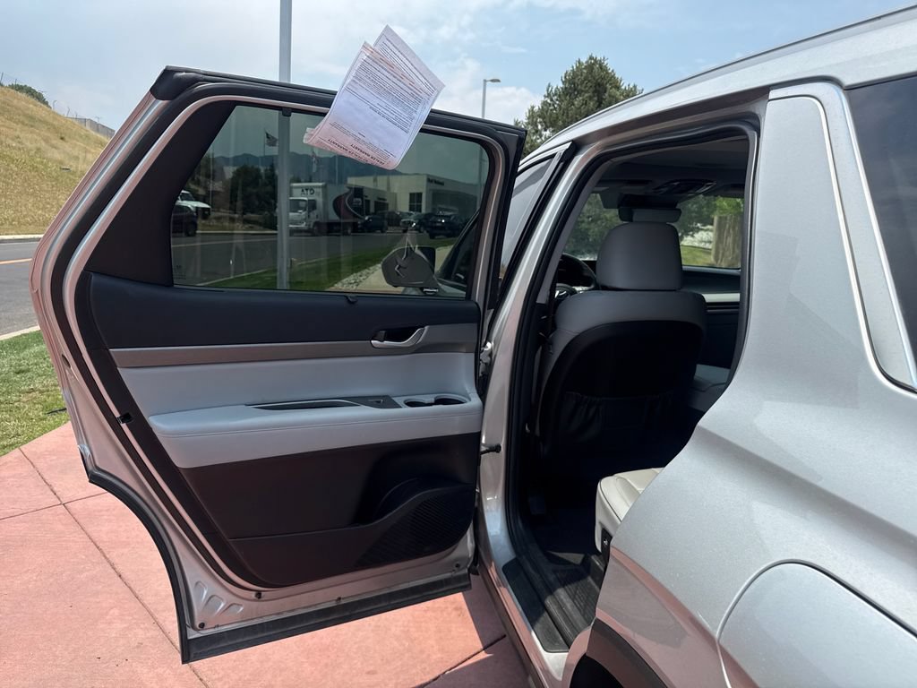 Used 2025 Hyundai Palisade SEL AWD/4WD image 19