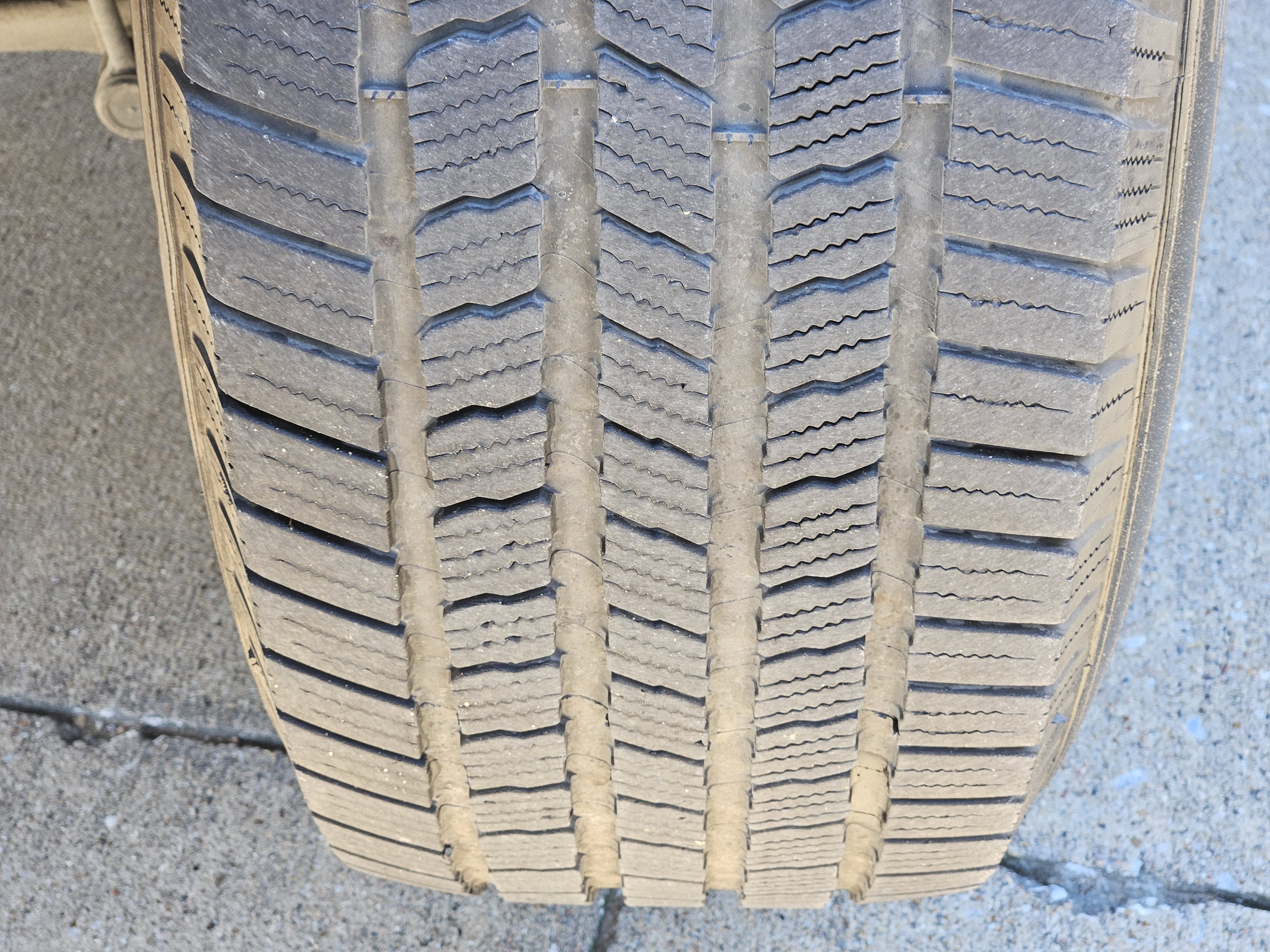 Used 2024 GMC Sierra 2500 Denali Ultimate image 13