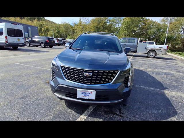 Used 2019 Cadillac XT4 Premium Luxury w/ Cold Weather Package AWD/4WD image 3