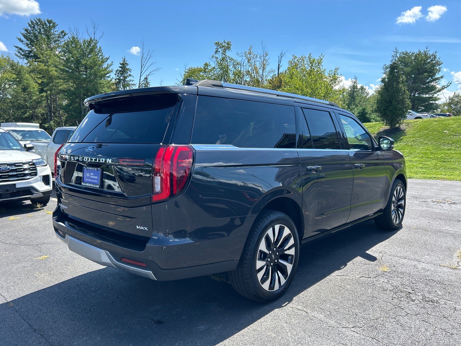 Certified 2025 Ford Expedition Max Platinum w/ Driver's Package AWD/4WD image 20