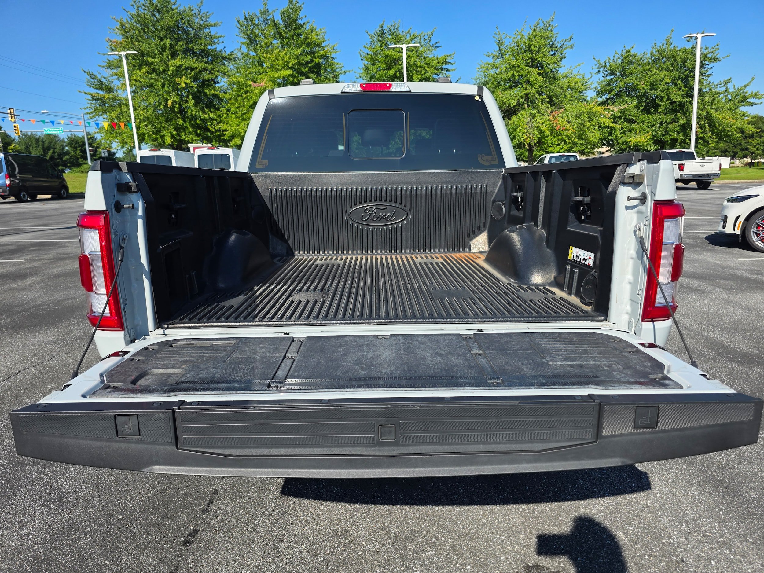 Certified 2023 Ford F150 Platinum w/ Equipment Group 701A High AWD/4WD image 9