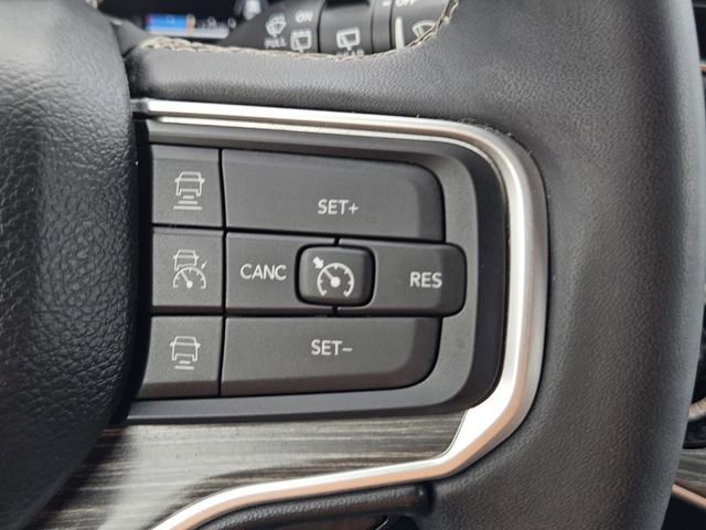 Used 2024 Jeep Wagoneer Series II w/ Flexible Seating Group image 27