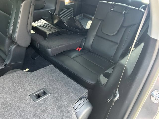 Certified 2022 Ford Explorer XLT w/ Equipment Group 202A AWD/4WD image 28
