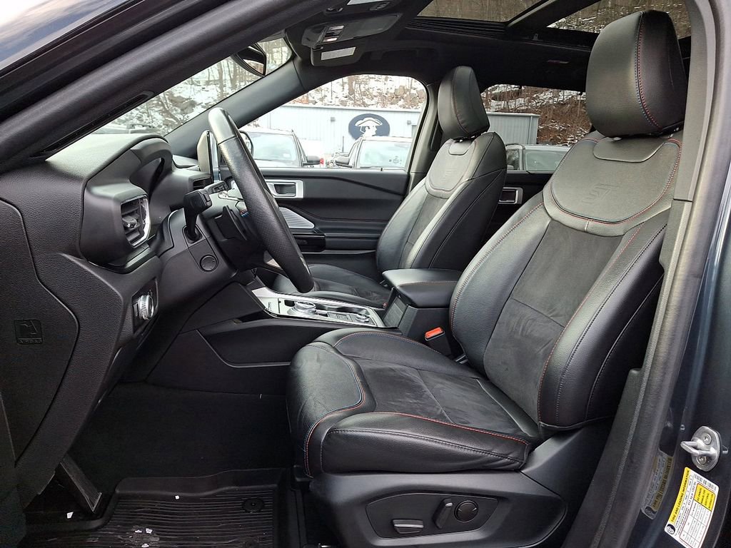 Certified 2023 Ford Explorer ST w/ Equipment Group 401A image 15