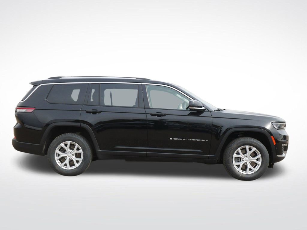 Used 2023 Jeep Grand Cherokee L Limited w/ Luxury Tech Group II AWD/4WD image 2