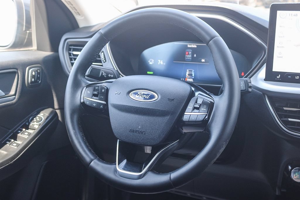 Certified 2023 Ford Escape Platinum w/ Premium Technology Package FWD image 19