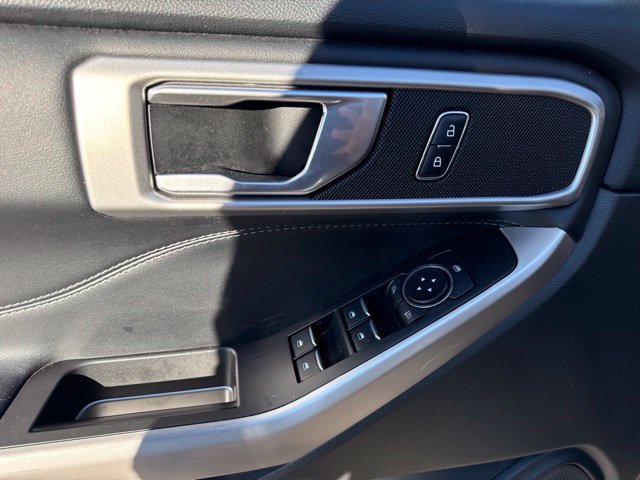 Certified 2023 Ford Explorer XLT w/ Equipment Group 202A AWD/4WD image 15