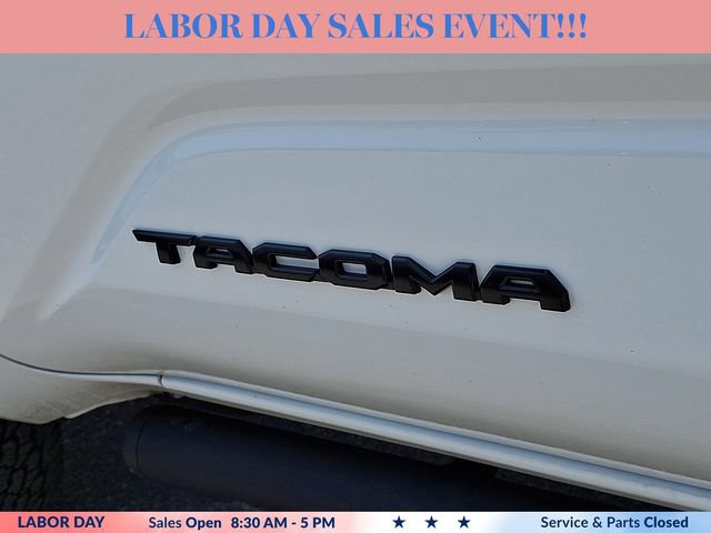 Used 2024 Toyota Tacoma TRD Off-Road w/ TRD Off Road Upgrade Package AWD/4WD image 31