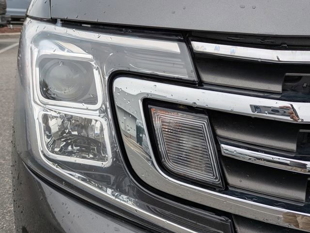 Certified 2020 Ford Expedition XLT image 9