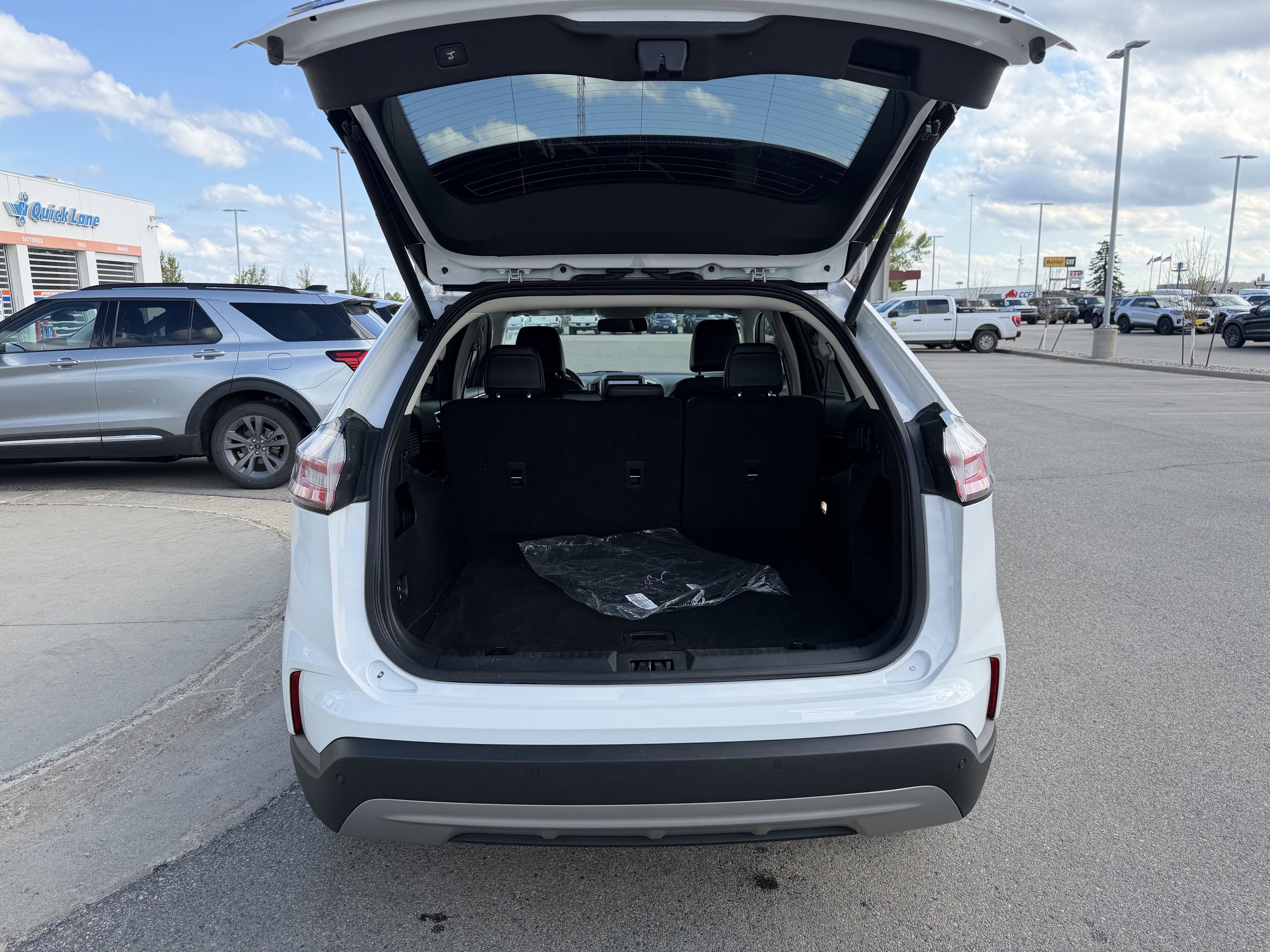 Certified 2024 Ford Edge SEL w/ Convenience Package AWD/4WD image 22