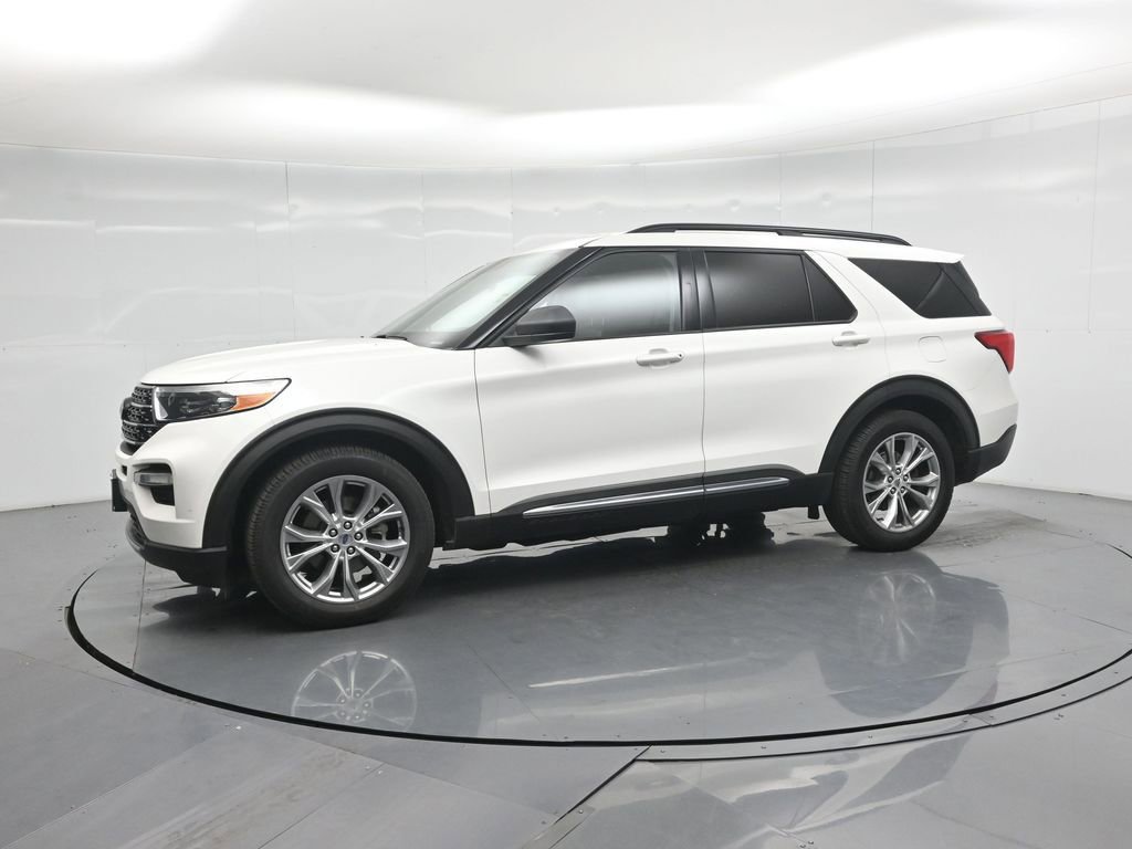 Certified 2021 Ford Explorer XLT w/ Equipment Group 202A RWD image 30