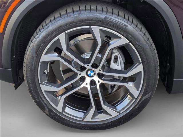Used 2025 BMW X5 xDrive40i w/ Parking Assistance Package image 26