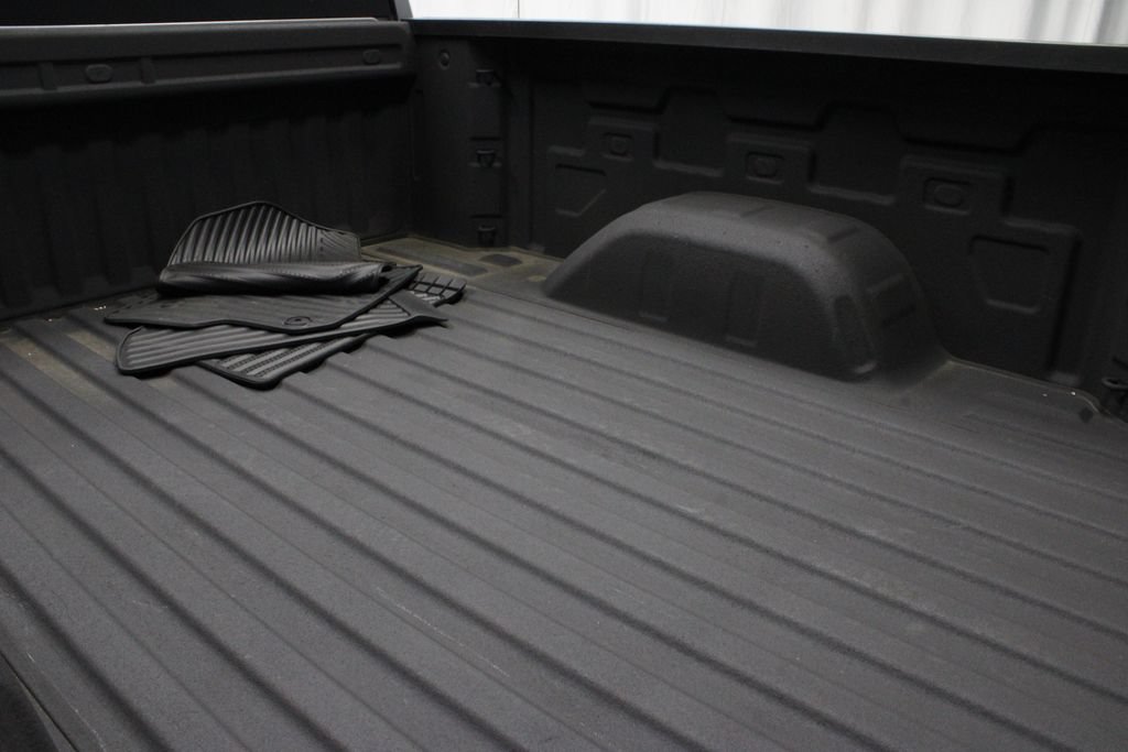 Used 2023 Chevrolet Silverado 1500 Custom AWD/4WD image 15