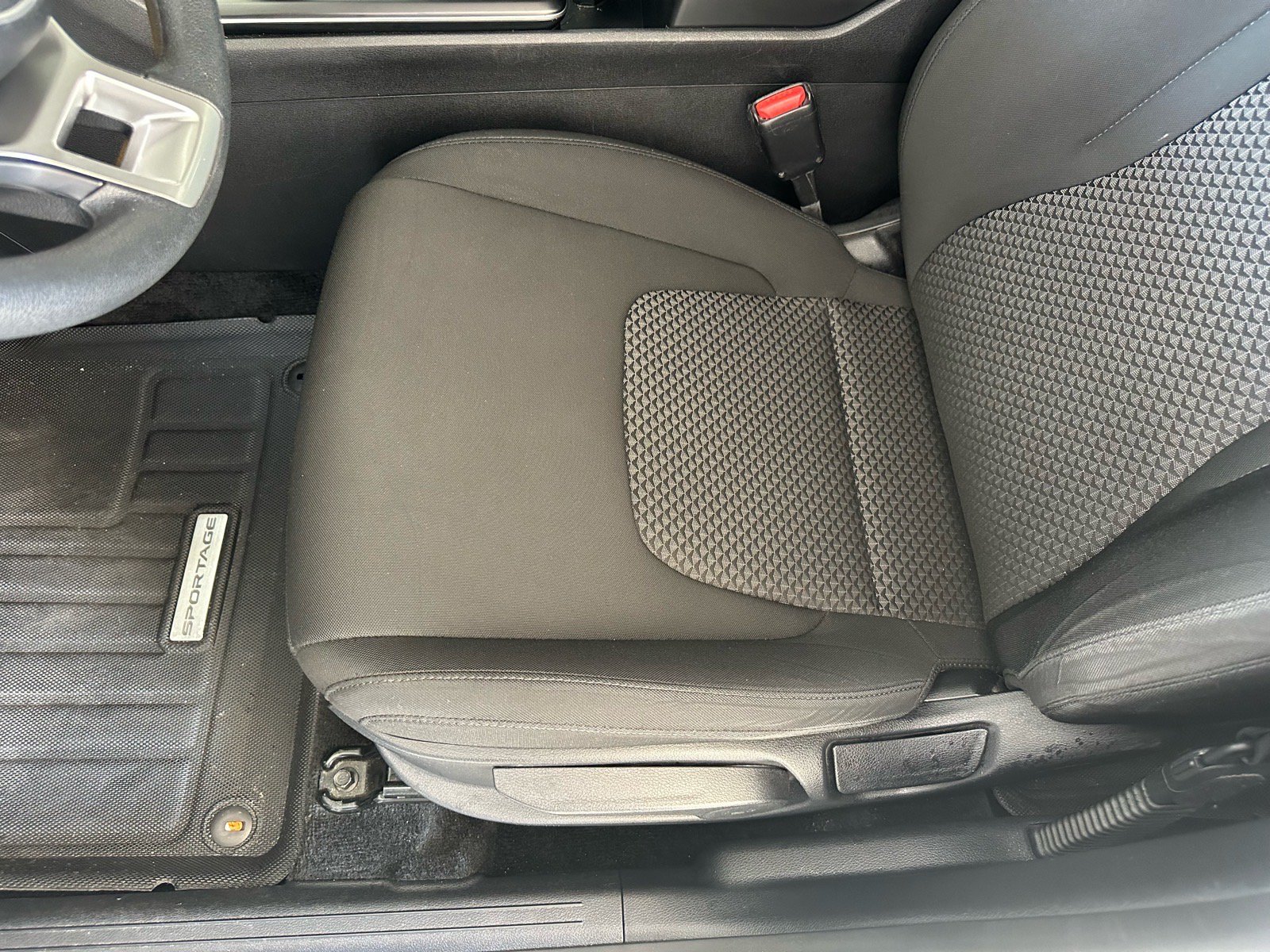 Used 2023 Kia Sportage LX FWD image 19