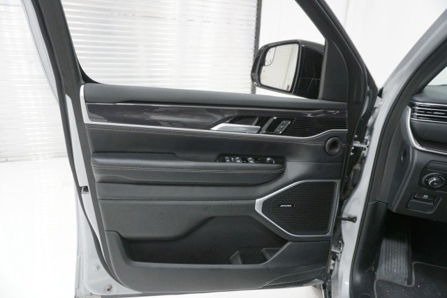 Used 2024 Jeep Wagoneer 4WD image 15