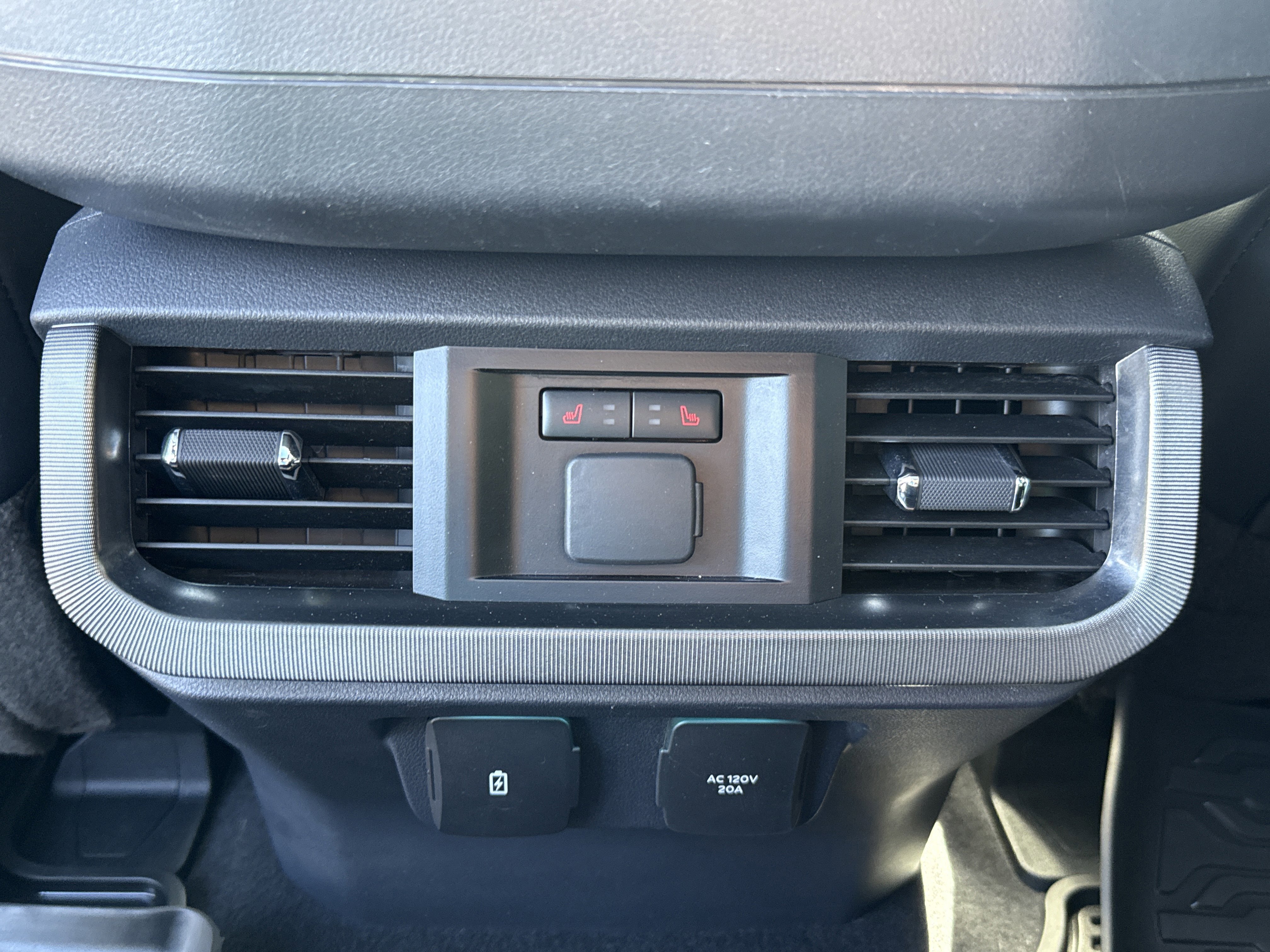 Certified 2023 Ford F150 Platinum w/ Equipment Group 701A High image 33