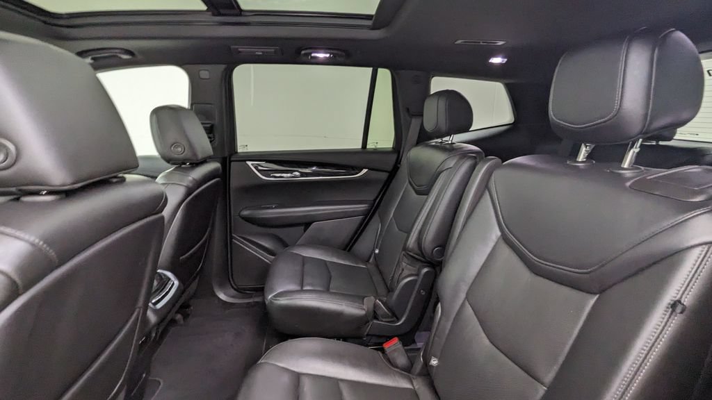 Used 2020 Cadillac XT6 Premium Luxury AWD/4WD image 36