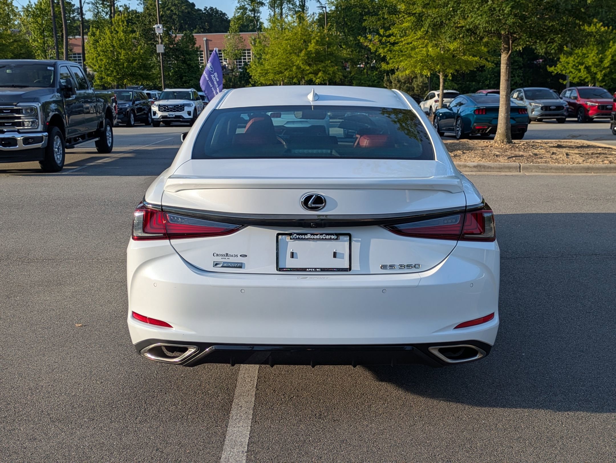 Used 2022 Lexus ES 350 F Sport w/ Accessory Package 2 FWD image 5