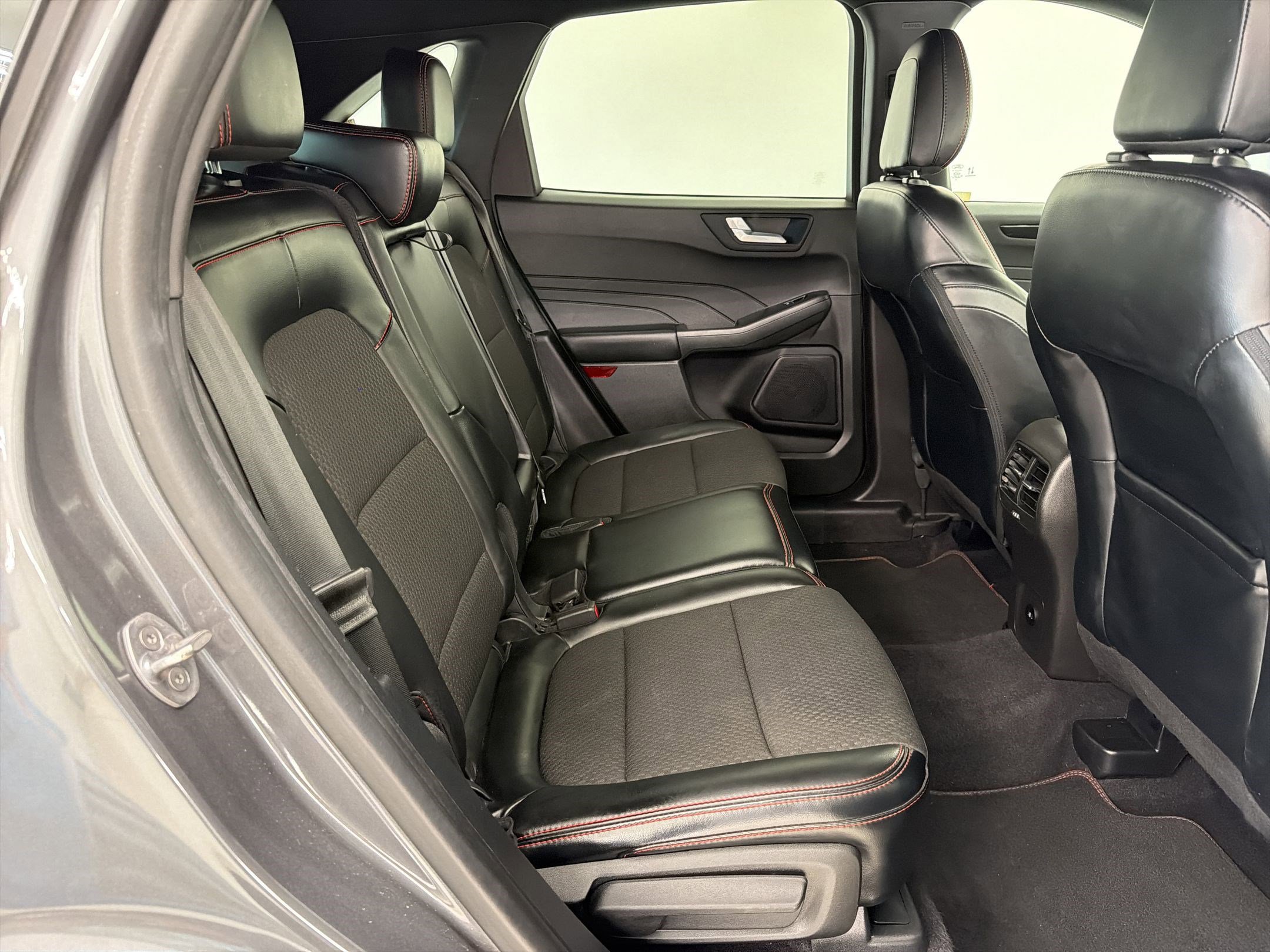 Certified 2023 Ford Escape ST-Line w/ Tech Pack #1 image 28