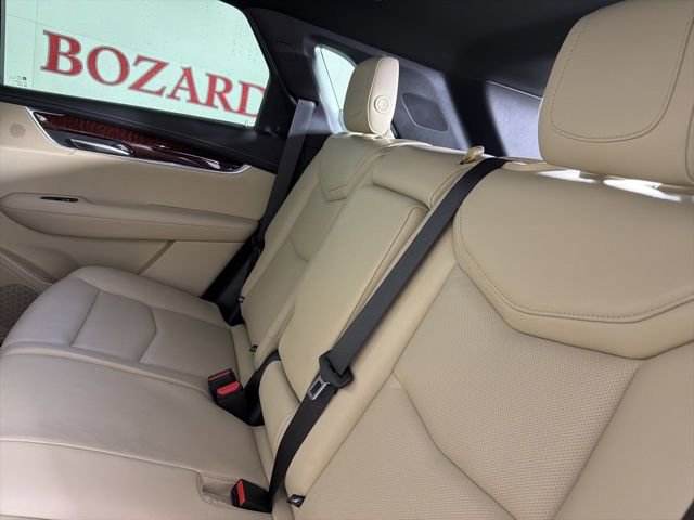 Used 2018 Cadillac XT5 Luxury w/ Driver Awareness Package image 13