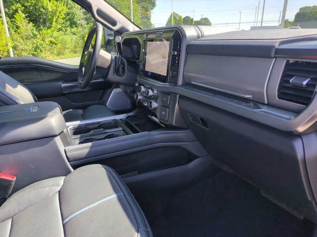 Certified 2025 Ford F450 Platinum w/ FX4 Off-Road Package AWD/4WD image 37