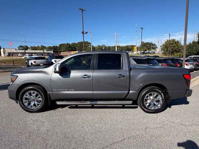 Used 2020 Nissan Titan SL w/ Moonroof Package RWD image 5