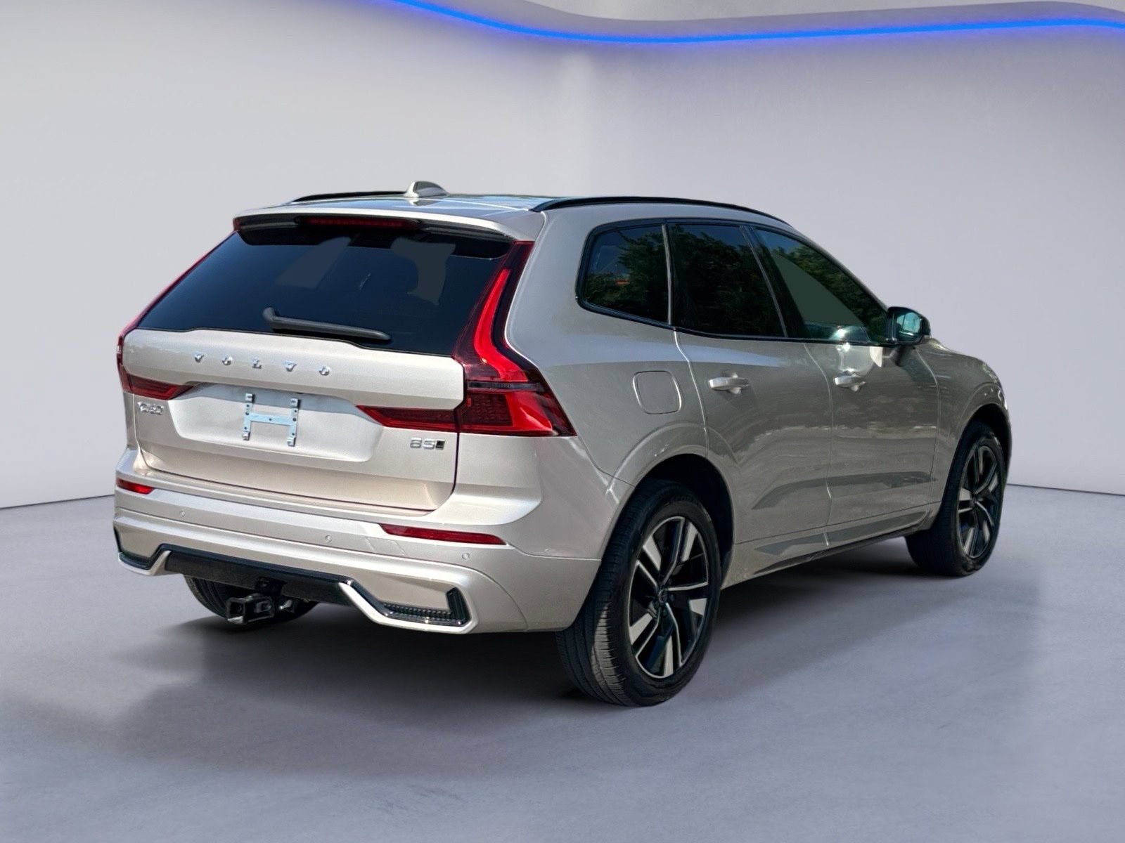 Used 2026 Volvo XC60 B5 Core w/ Climate Package AWD/4WD image 6