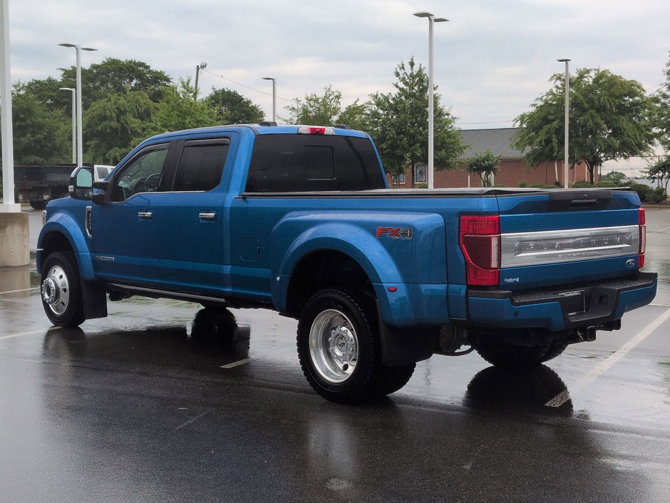 Certified 2021 Ford F450 Platinum w/ FX4 Off-Road Package AWD/4WD image 6