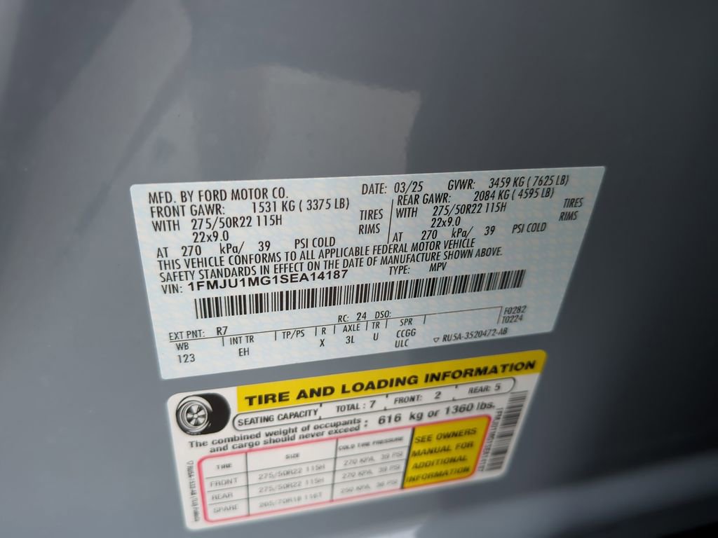 Certified 2025 Ford Expedition Platinum w/ Stealth Performance Package AWD/4WD image 37