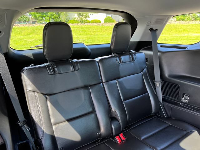Certified 2023 Ford Explorer Limited w/ Limited Technology Package AWD/4WD image 32