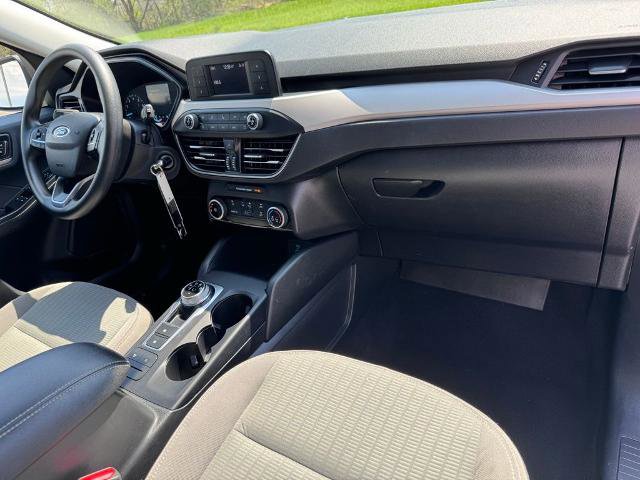 Certified 2022 Ford Escape S AWD/4WD image 16