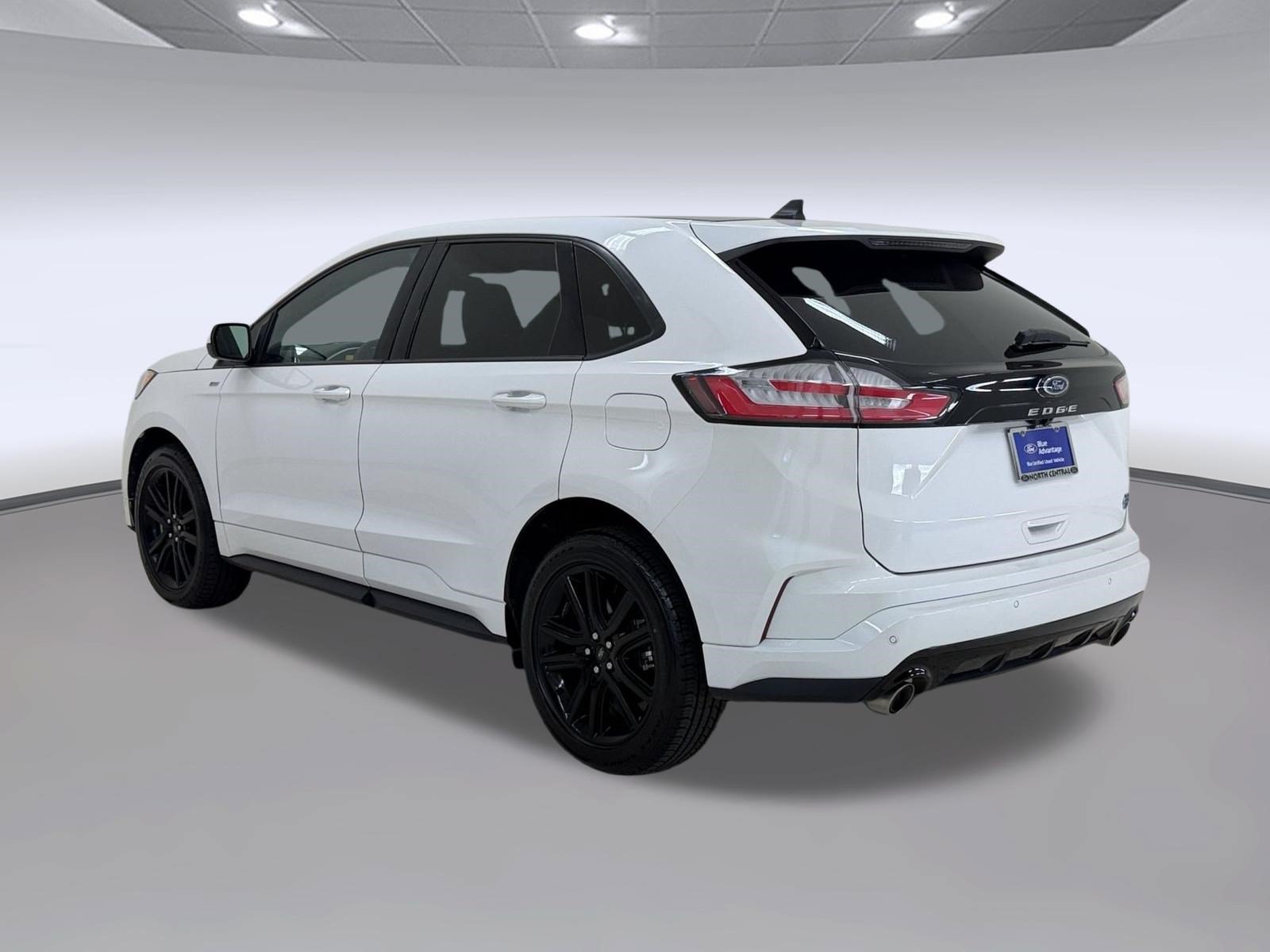 Certified 2021 Ford Edge ST-Line FWD image 3
