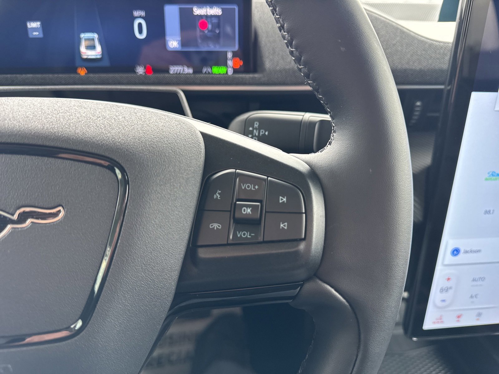 Certified 2025 Ford Mustang Mach-E Premium image 28