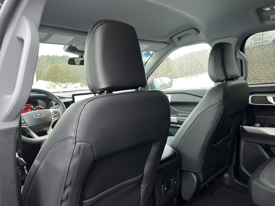 Certified 2023 Ford Explorer XLT w/ Equipment Group 202A image 38